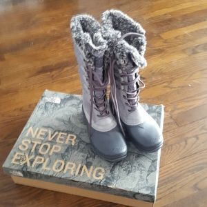 SHEARLING CHIC
Women’s tall, insulated boot